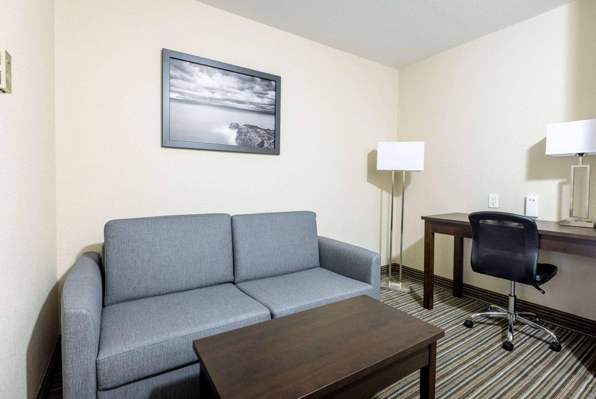 Super 8 By Wyndham Truro Ns Hotel Exterior photo