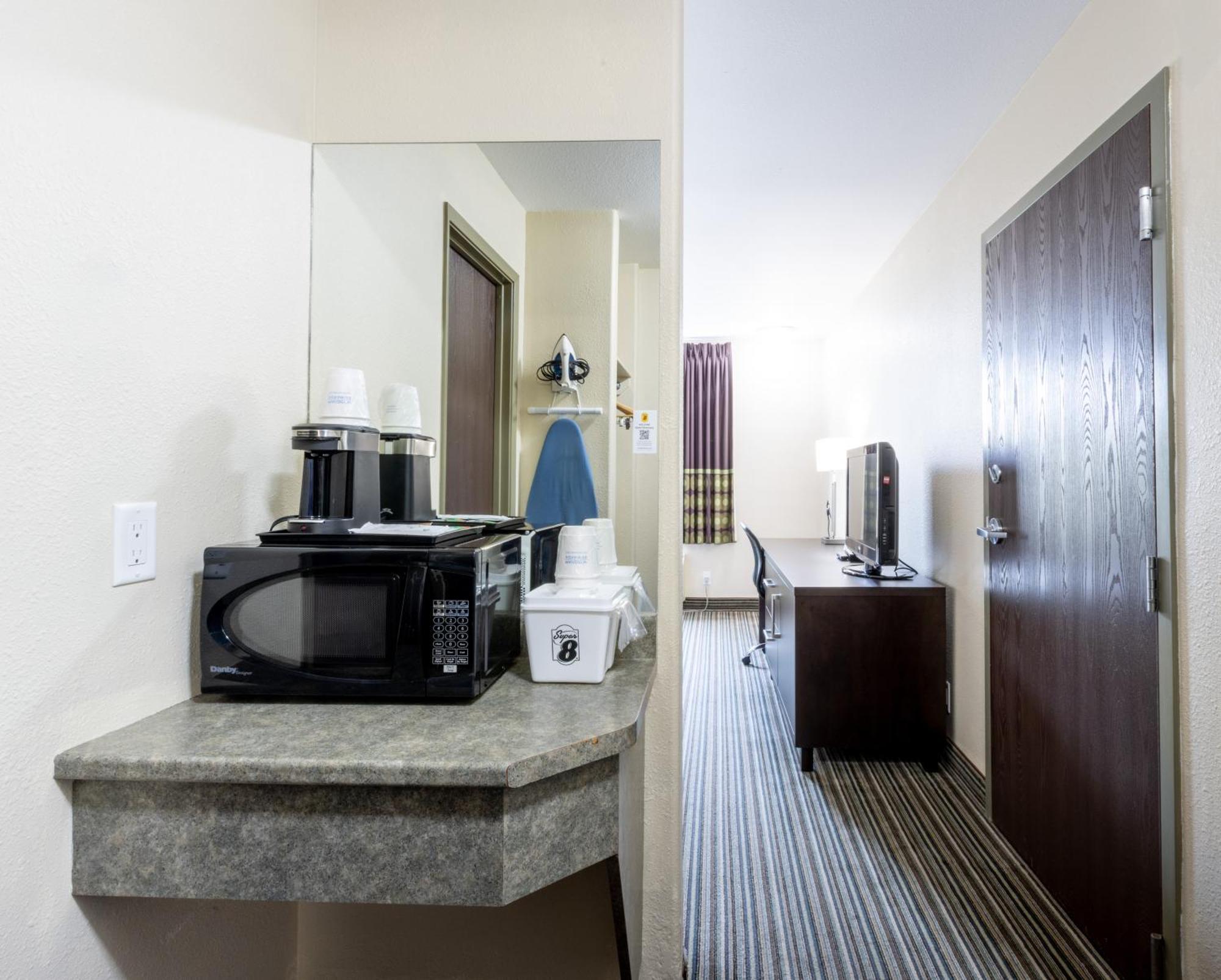Super 8 By Wyndham Truro Ns Hotel Exterior photo